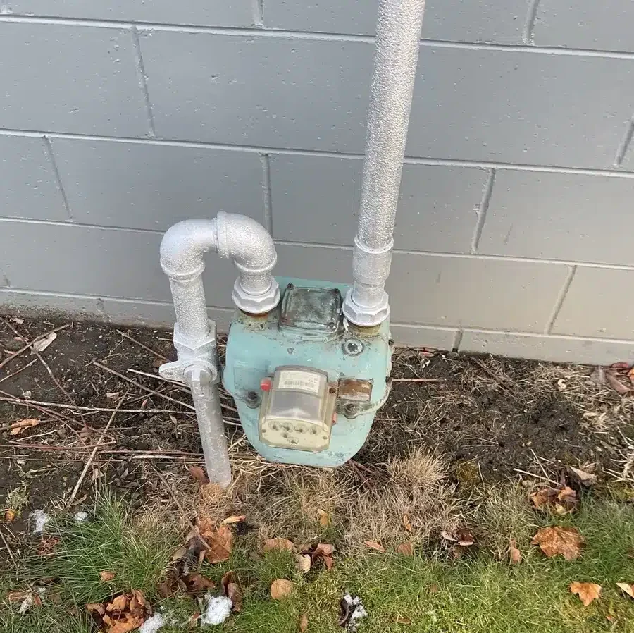 Exterior gas meter and gas line piping installation in Pittsburgh, PA