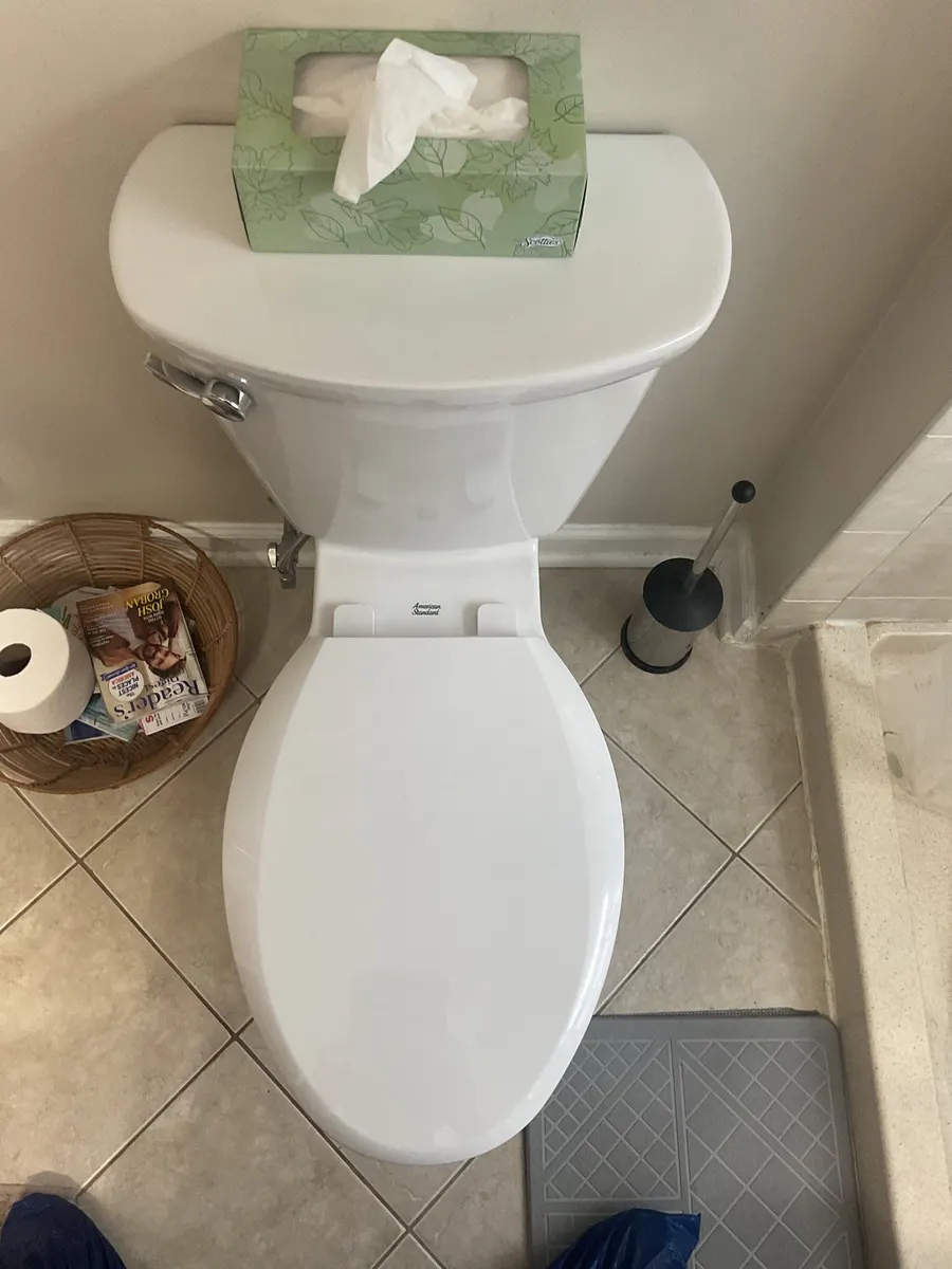 Elongated toilet installed in Pittsburgh, PA