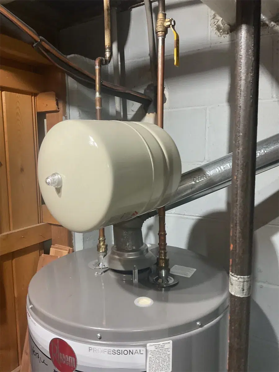 Water heater replacement with thermal expansion tank in Pittsburgh, PA